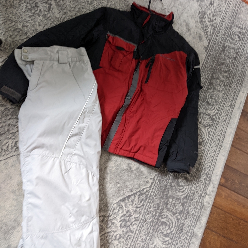Columbia ski suit